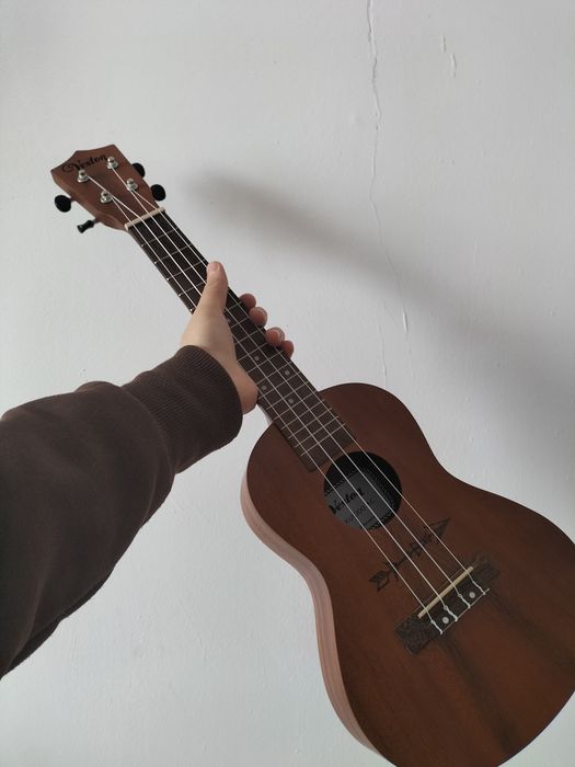 Укулеле концертная