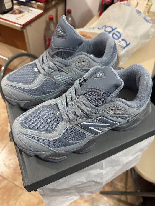 Adidasi New Balance 9060 marimea 41,5 si 42