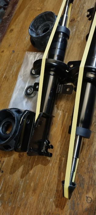 Telescoape T R A F I C si V I V A R O Accesorii zte