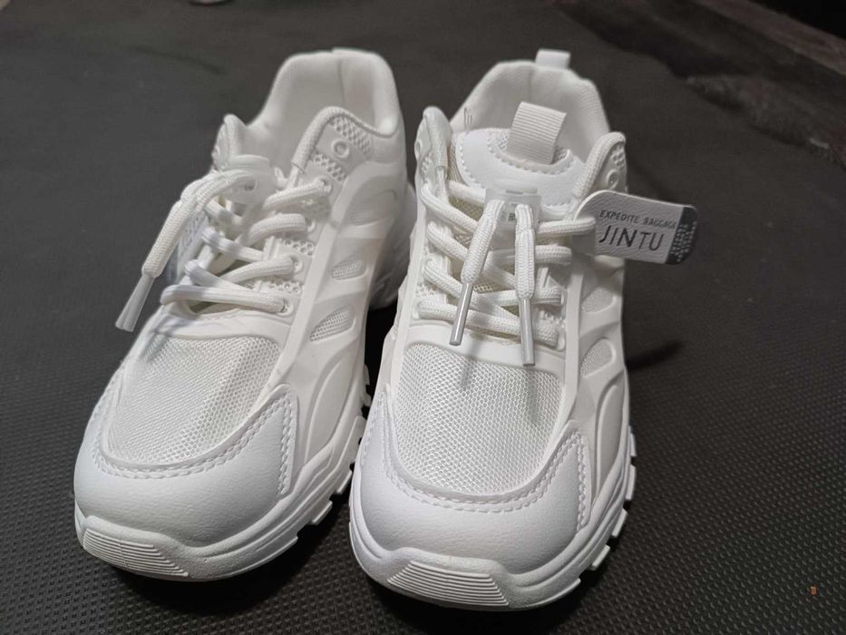 Обувки за малки крачета - 33,5 номер