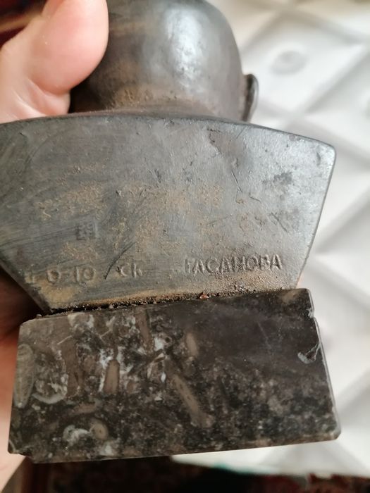 Продам бюст Ленина