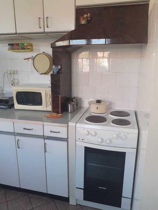 Продавам тристаен апартамент в кв. Горна баня