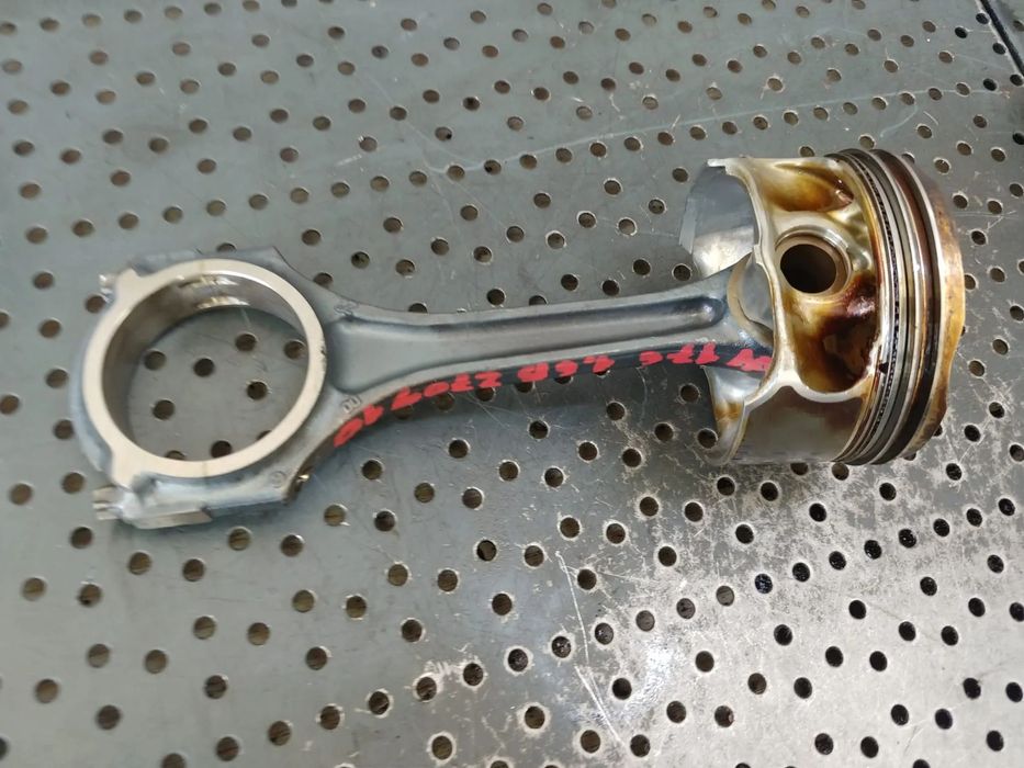 piston cu biela  1.6 b  270910 mercedes  cla x117 a-class w176  b-class w246