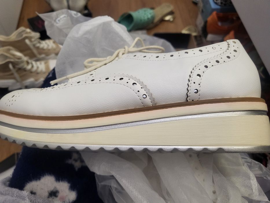 Сандали и обувки 37/38