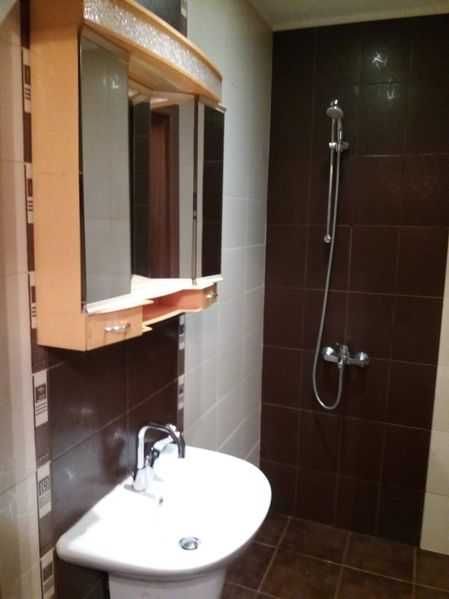 Дава се под наем Двустаен апартамент в София, Карпузица - 60 кв.м за 338.64 € - Снимка #1