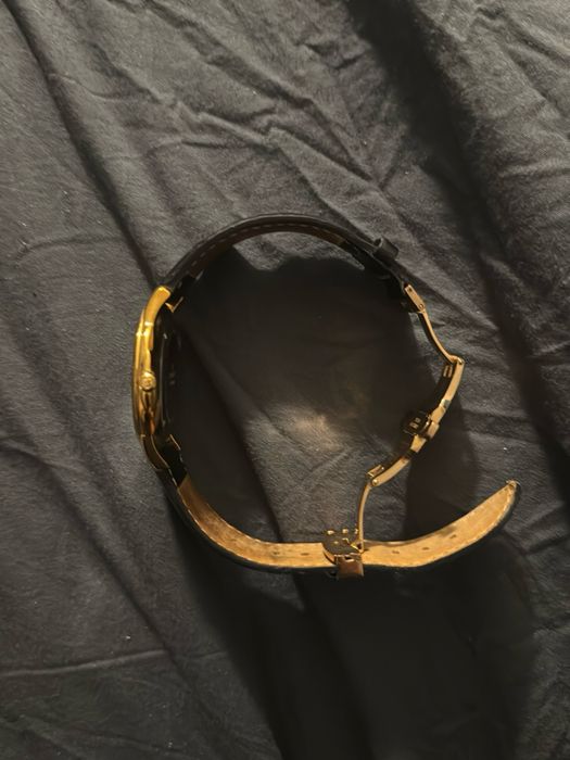 Наурчиные часы EDOX