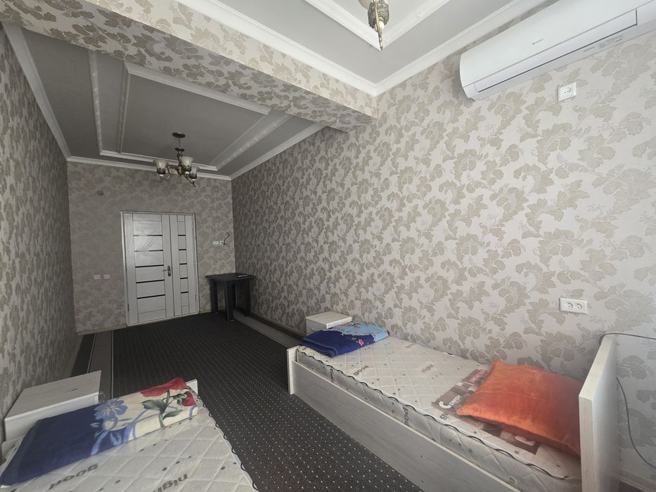 Zudlik bilan frunze massifda 3xonali  novostroyka kvartira ijaraga be