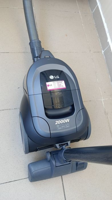 Пылесос LG 2000W