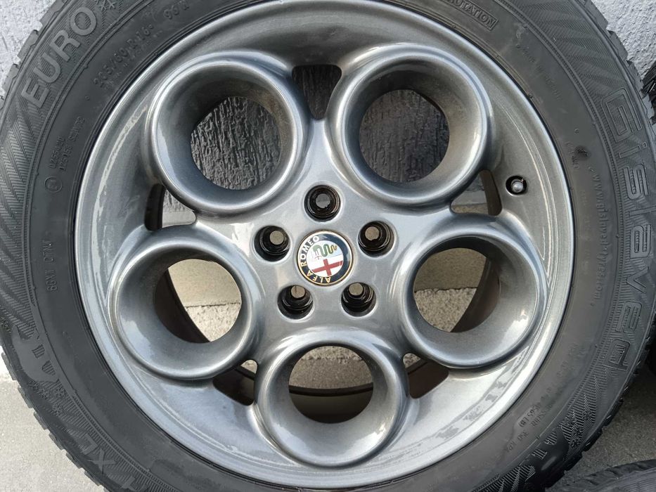 16 цола Alfa Romeo оригинални + нова резервна гума