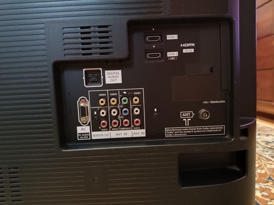 Продам б/у Телевизор Panasonic TX-LR42U20