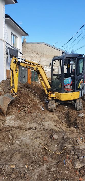 Inchiriez miniexcavator și bobcat cu picon