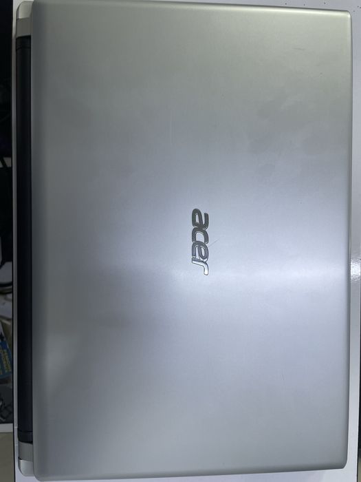 Acer notebook srochniy sotiladi