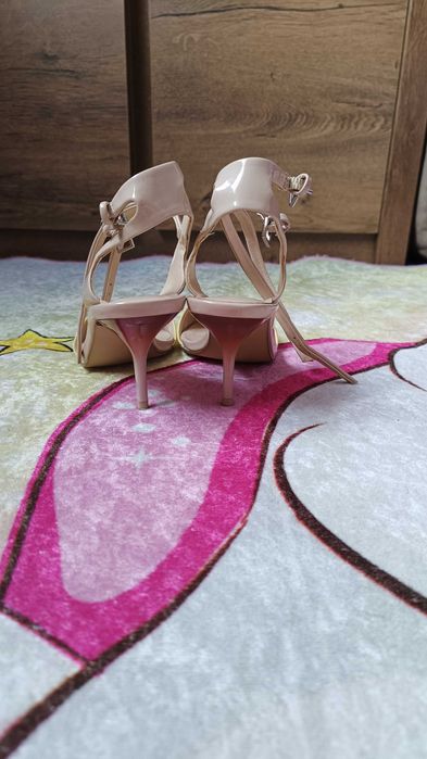 Pantofi galbeni piele Zara