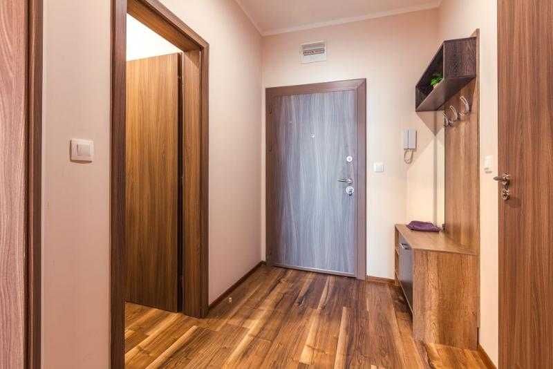 Дава се под наем Двустаен апартамент в Бургас, Зорница - 74 кв.м за 100 € - Снимка #12