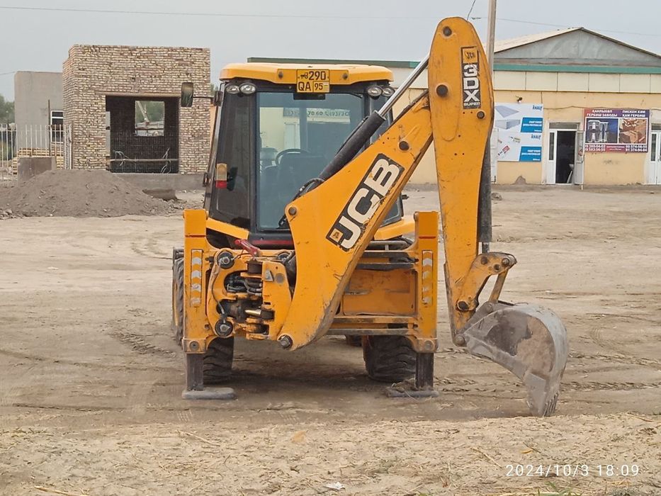 JCB 3DX сатылады Моточас 6000