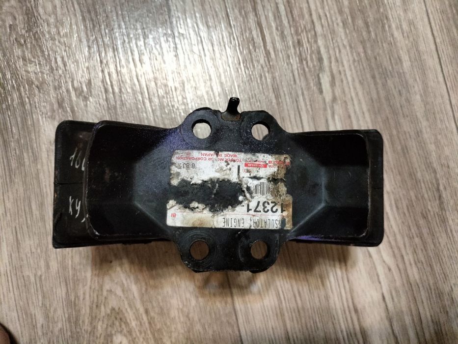 Подушка АКПП от Лексуса