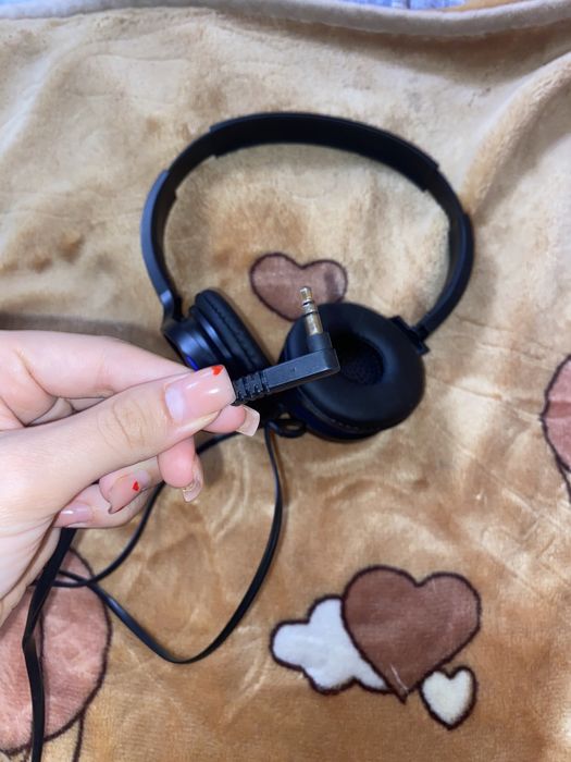 наушники с aux.