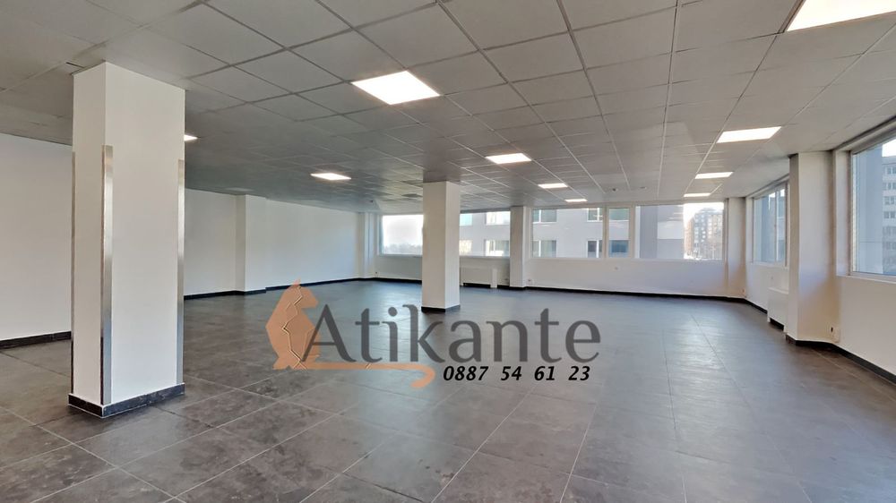 Дава се под наем Офис в София, Младост 4 - 208 кв.м за 1659.54 € - Снимка #1