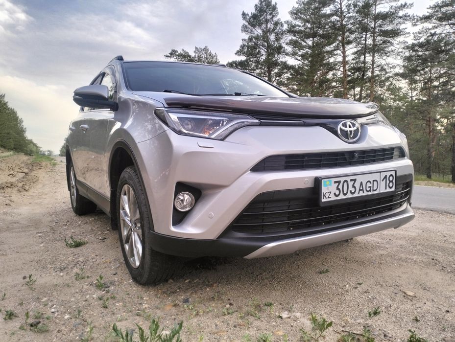 Продам Toyota Rav 4