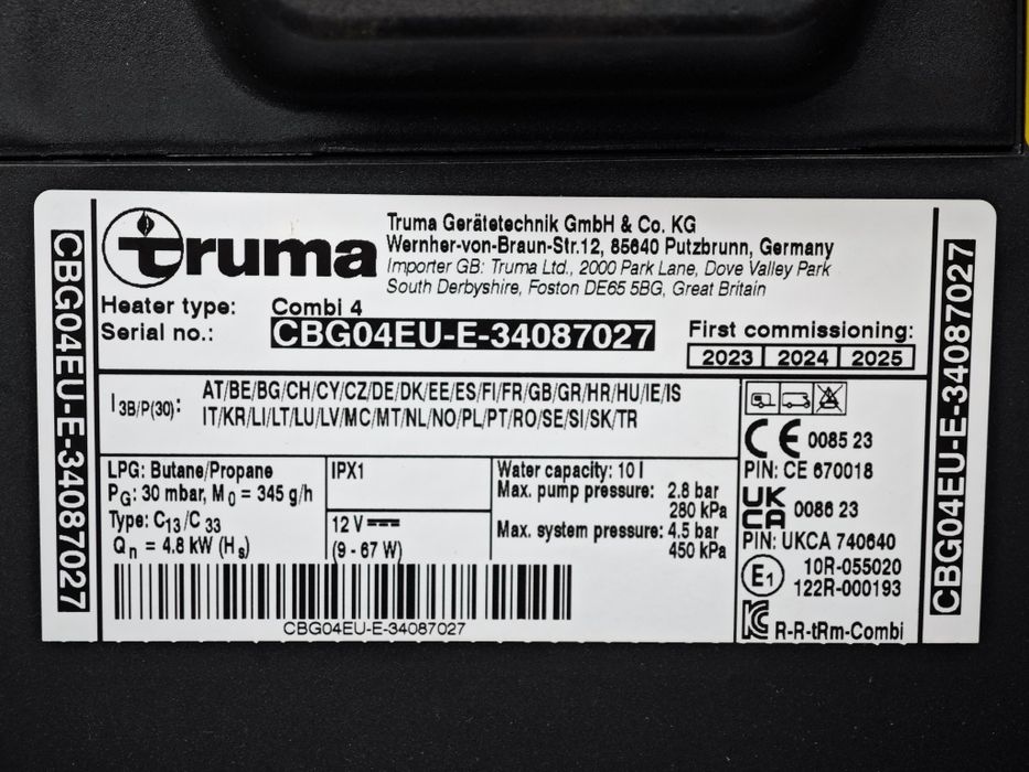 Truma Combi 4 НОВ газов бойлер/печка