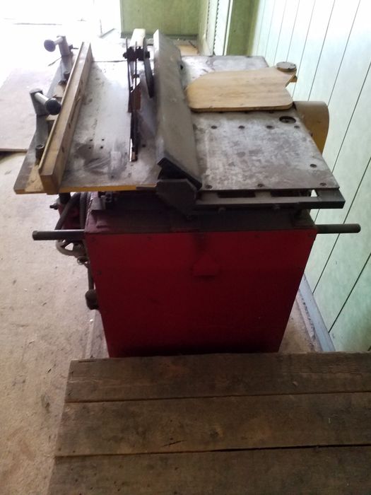 Станок деревообрабатывающий 380в