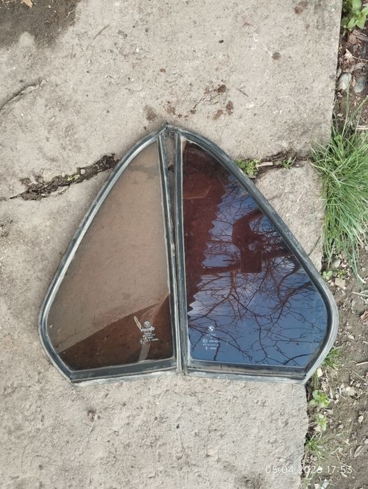 Продам стекла на БМВ