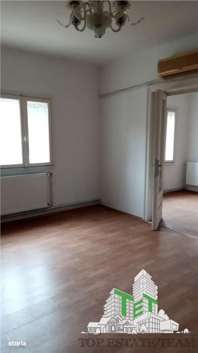 Casa 6 camere de inchiriat , activitate comerciala sau office , parcar