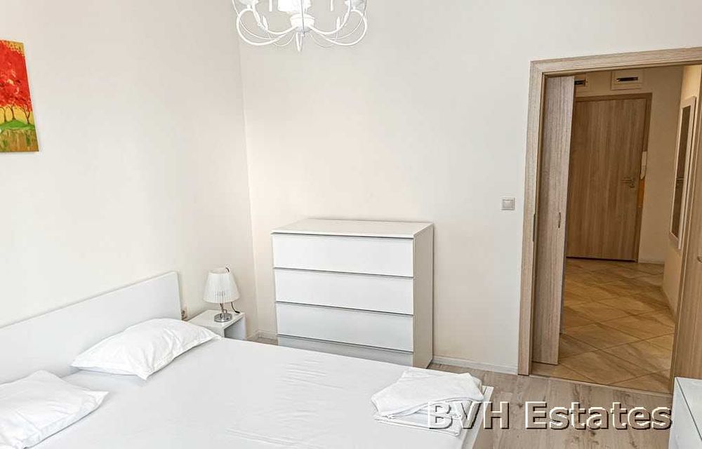 Тристаен апартамент с морска гледка във Varna Southbay Residence