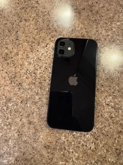 IPhone 12 идеальный без ремонта