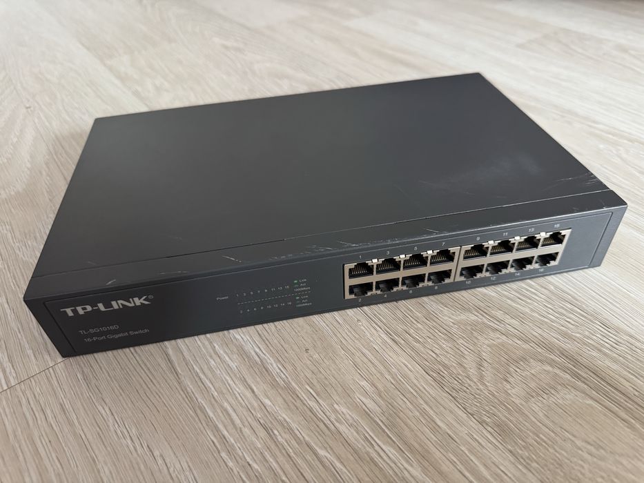Коммутатор 16 портов TP-Link TL-SG1016D
