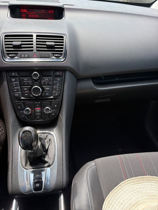Opel meriva 2013 1.4 benzina limited edition