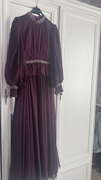 Красивое новое платье