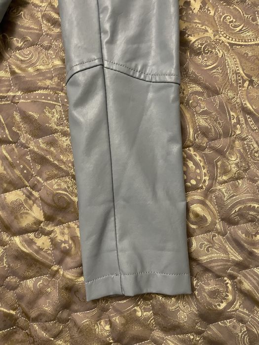 Продам куртку кожанку