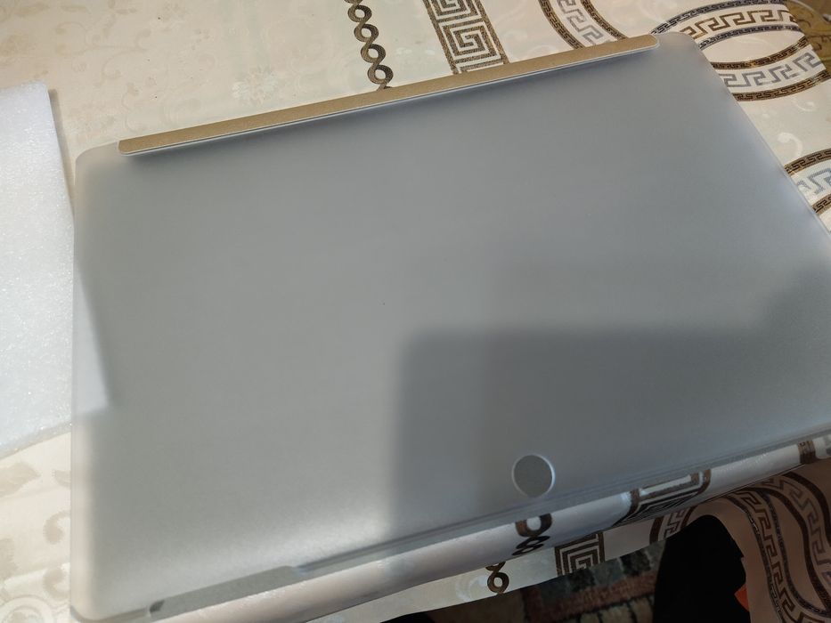 Husa tableta 10.8, camera pe mijloc