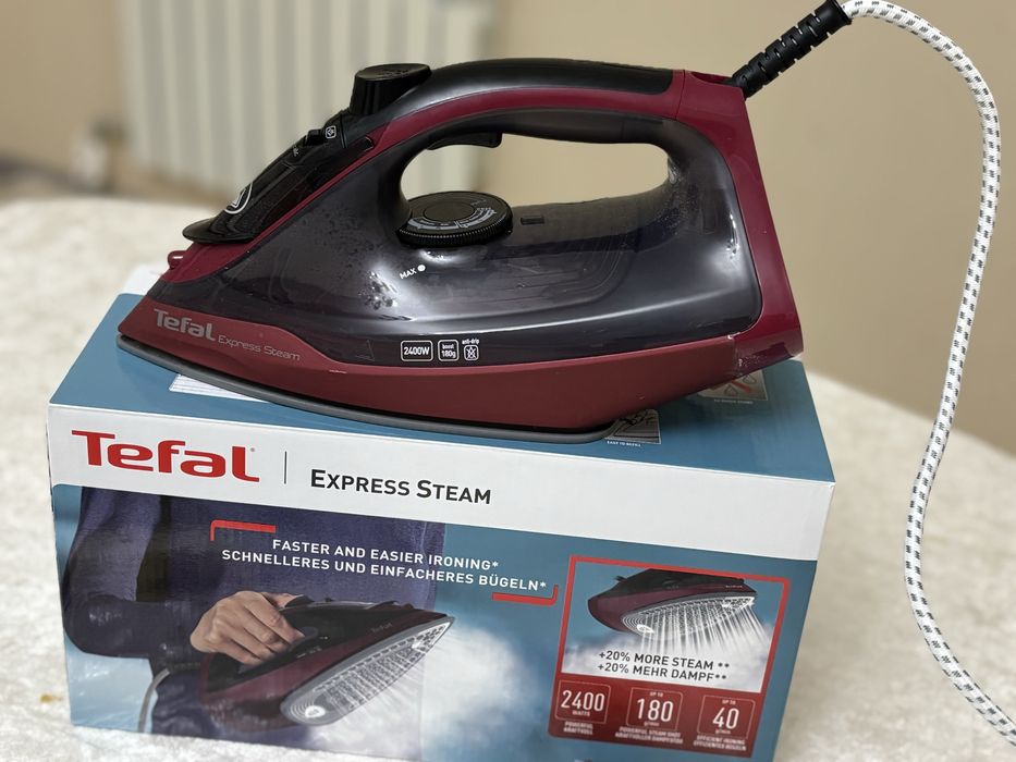 Утюг Tefal тефал.