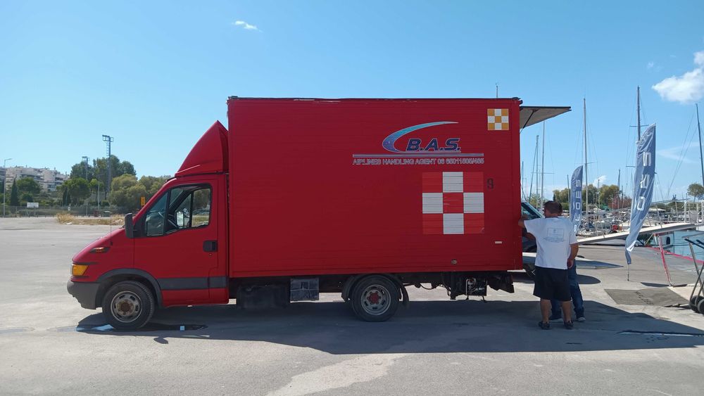 Iveco 35C13 падащ борд