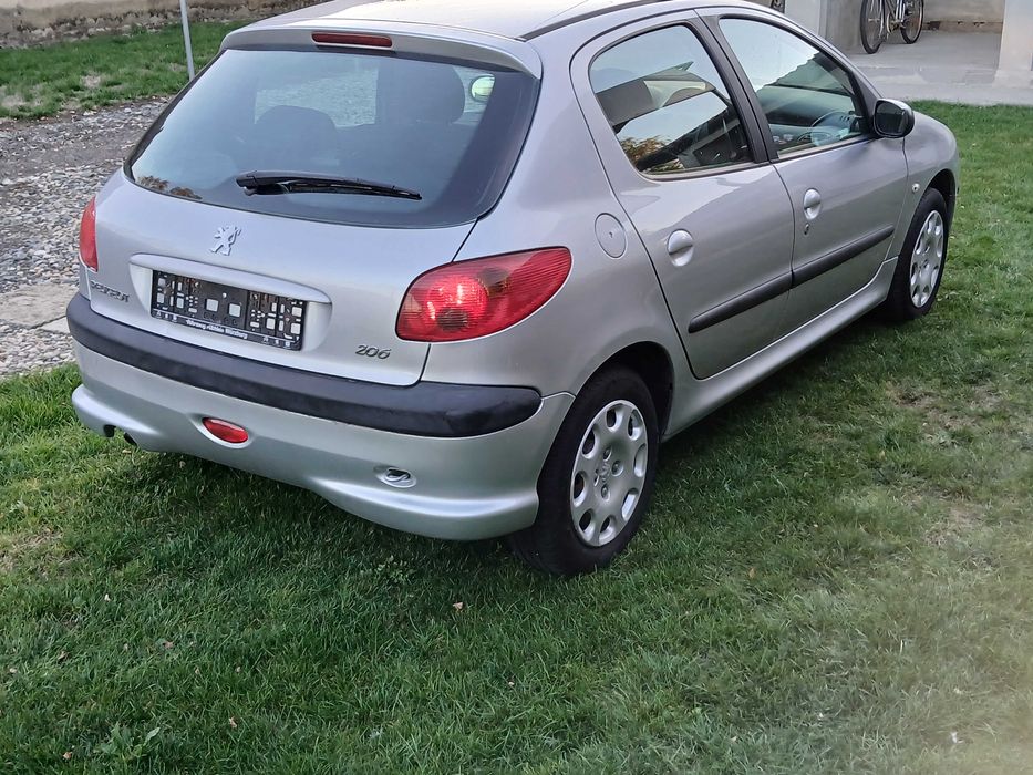 Vând Peugeot 206