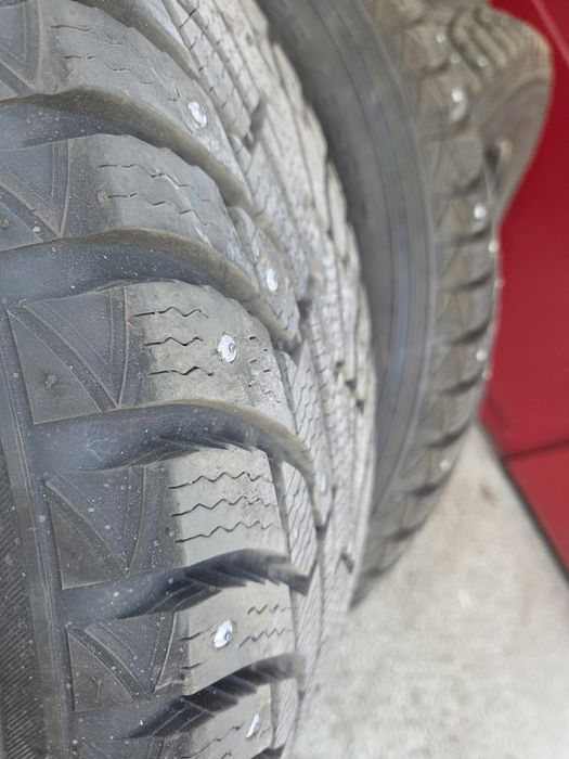 Гуми със шипове 225/65 R17