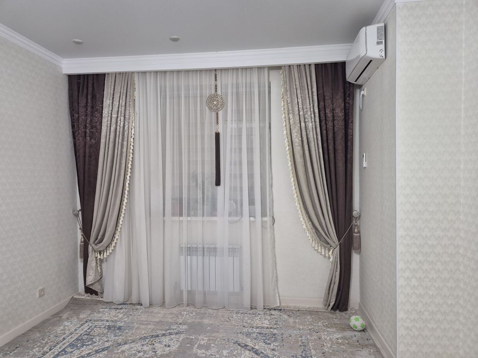 Продаётся шторы для гостинны и шторы для спальный