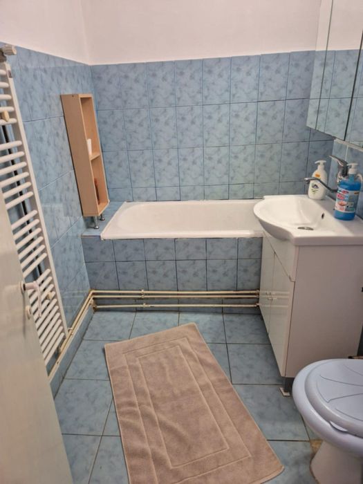 Inchiriez Apartament zona 9 mai