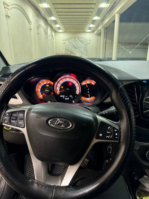 Продается Lada Vesta 1.6