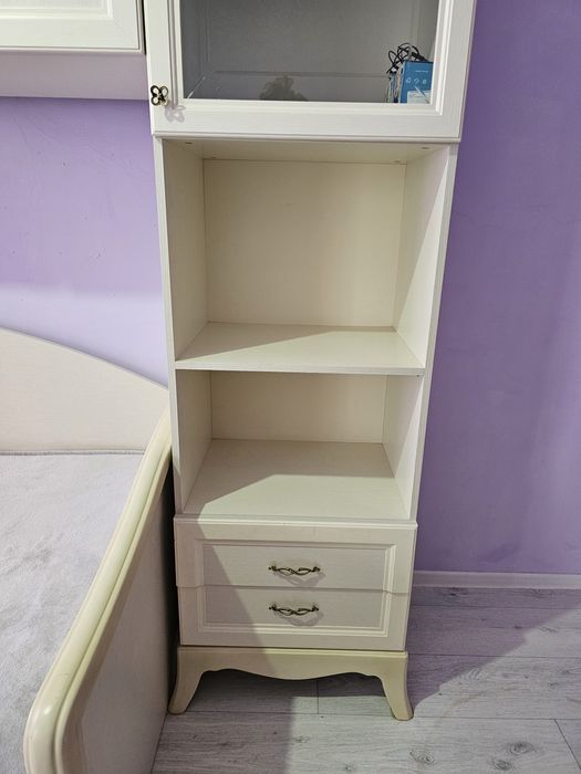 Продам спальный гарнитур