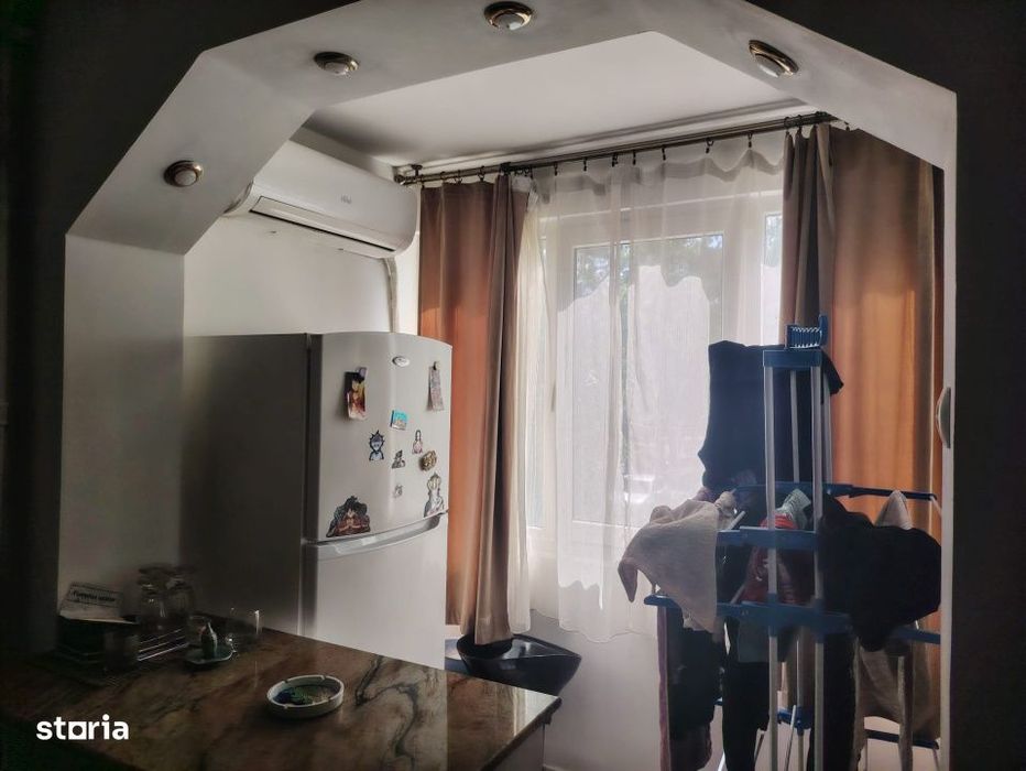 Garsoniera de vanzare, 31 mp, aer conditionat, etaj 1, zona Brazda lui