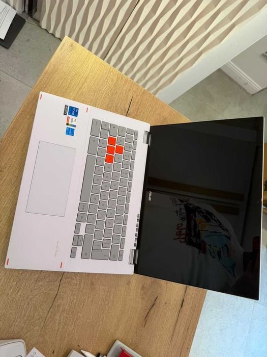 ASUS Chromebook Vibe CX34 Flip i5 8GB 256GB Touch 2-in-1 – Garanție 24 Luni