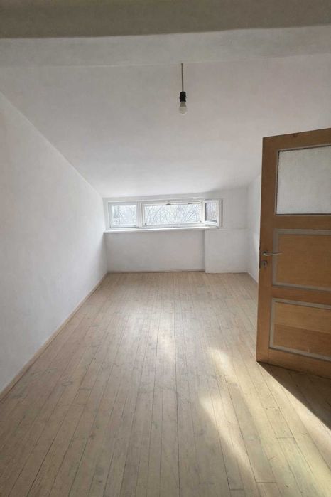 Продава се Едностаен апартамент в София, Център - 33 кв.м за 2164 €/кв.м - Снимка #1