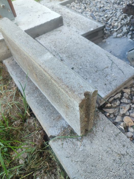 Bolțari pentru stâlpi gard și borduri