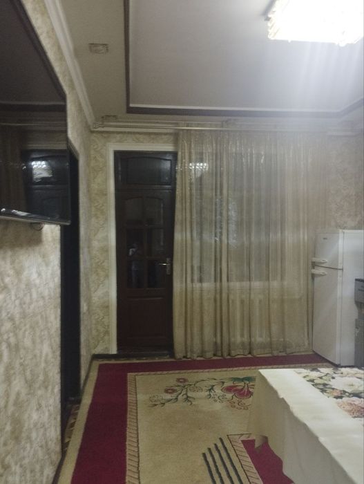 Продаётся 4 комнатная квартира переделанная на 5 комнатную