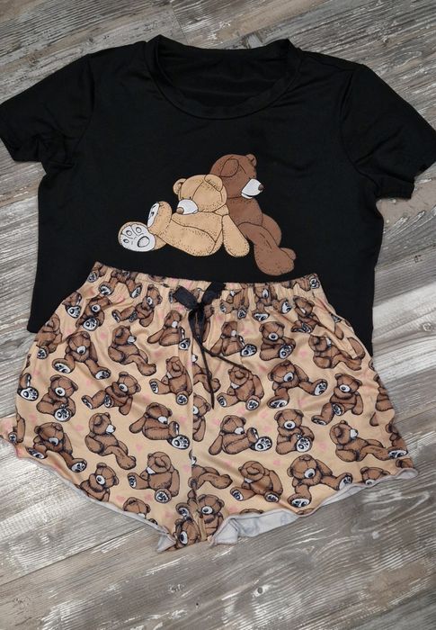 Пижами 6 евро бр.