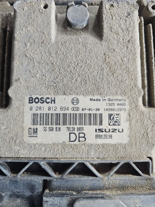 Calculator motor ECU cod 13240243 55560810 0281012694 Opel Astra H 1.7