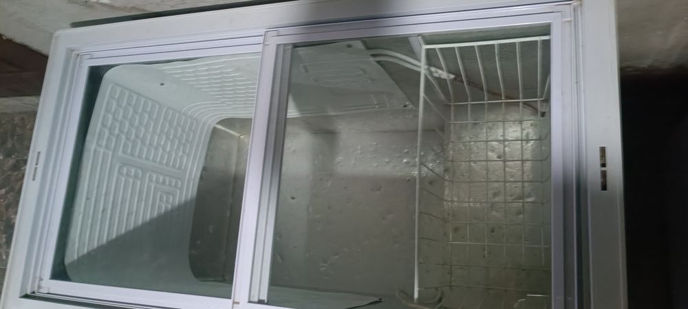 Продам морозильник